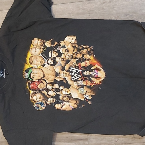 WWE tee - Picture 1 of 4